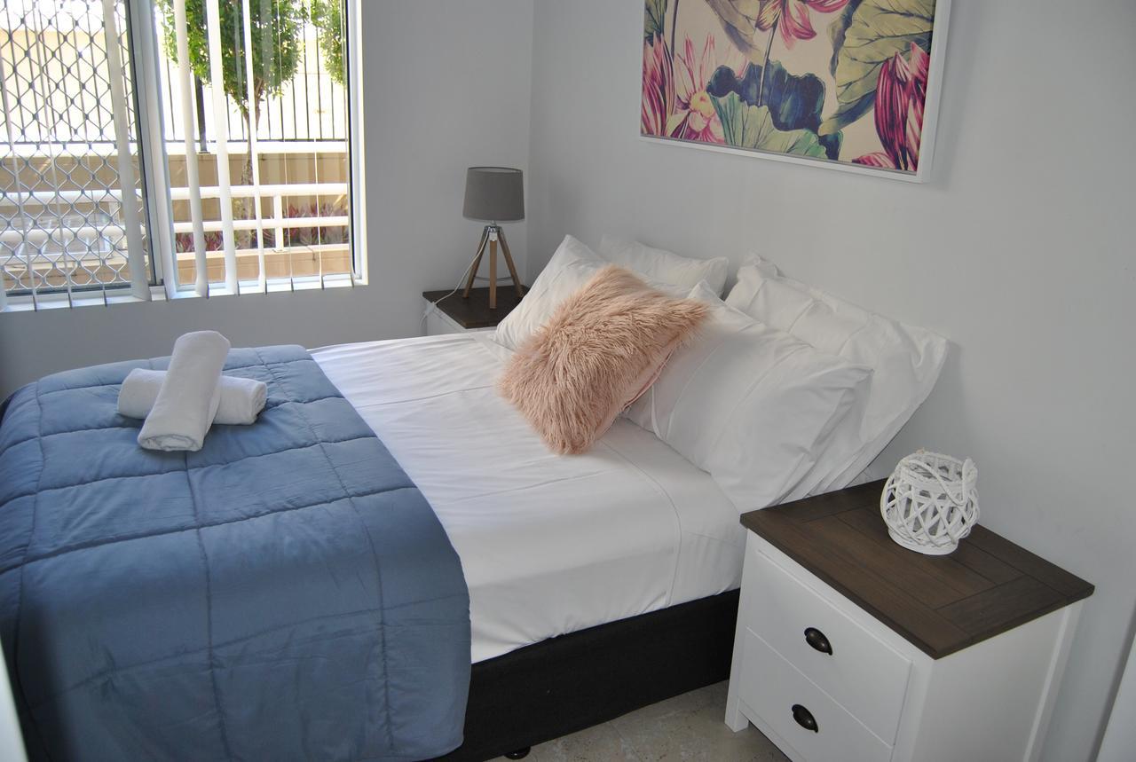 Budds Beach Apartments Surfers Paradise Bagian luar foto